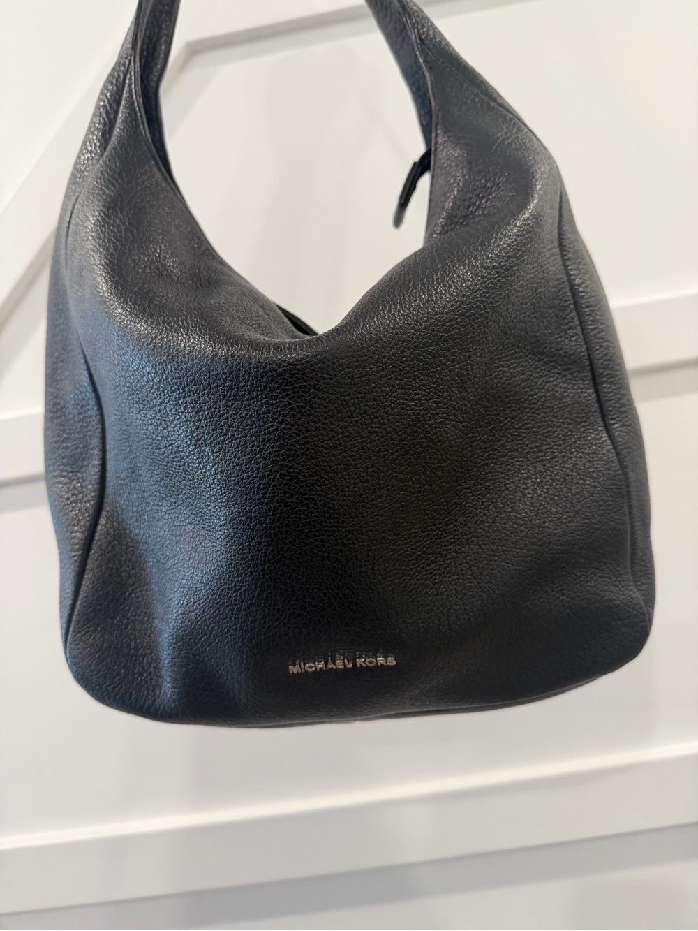 Michael Kors black leather hobo bag - Picture 16 of 17